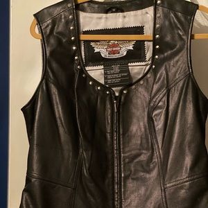 Leather vest made for the road!